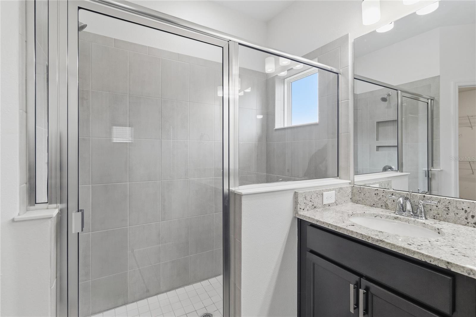 Image 37 of 57 For 13444 Stoddart Avenue