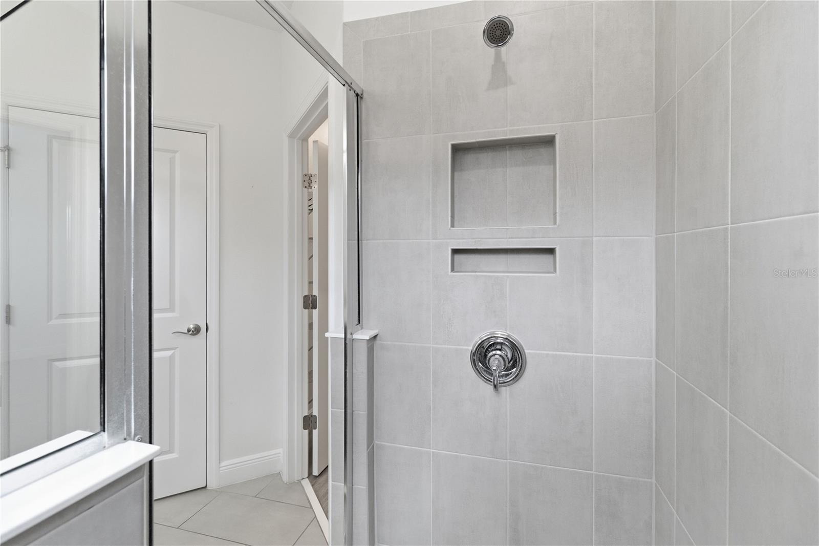 Image 38 of 57 For 13444 Stoddart Avenue