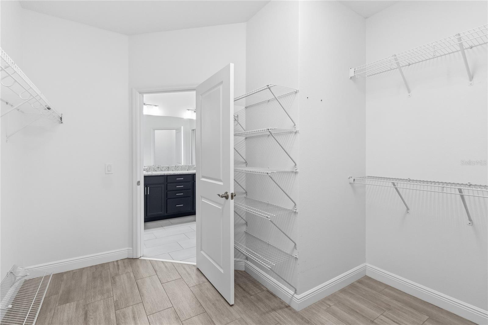 Image 42 of 57 For 13444 Stoddart Avenue