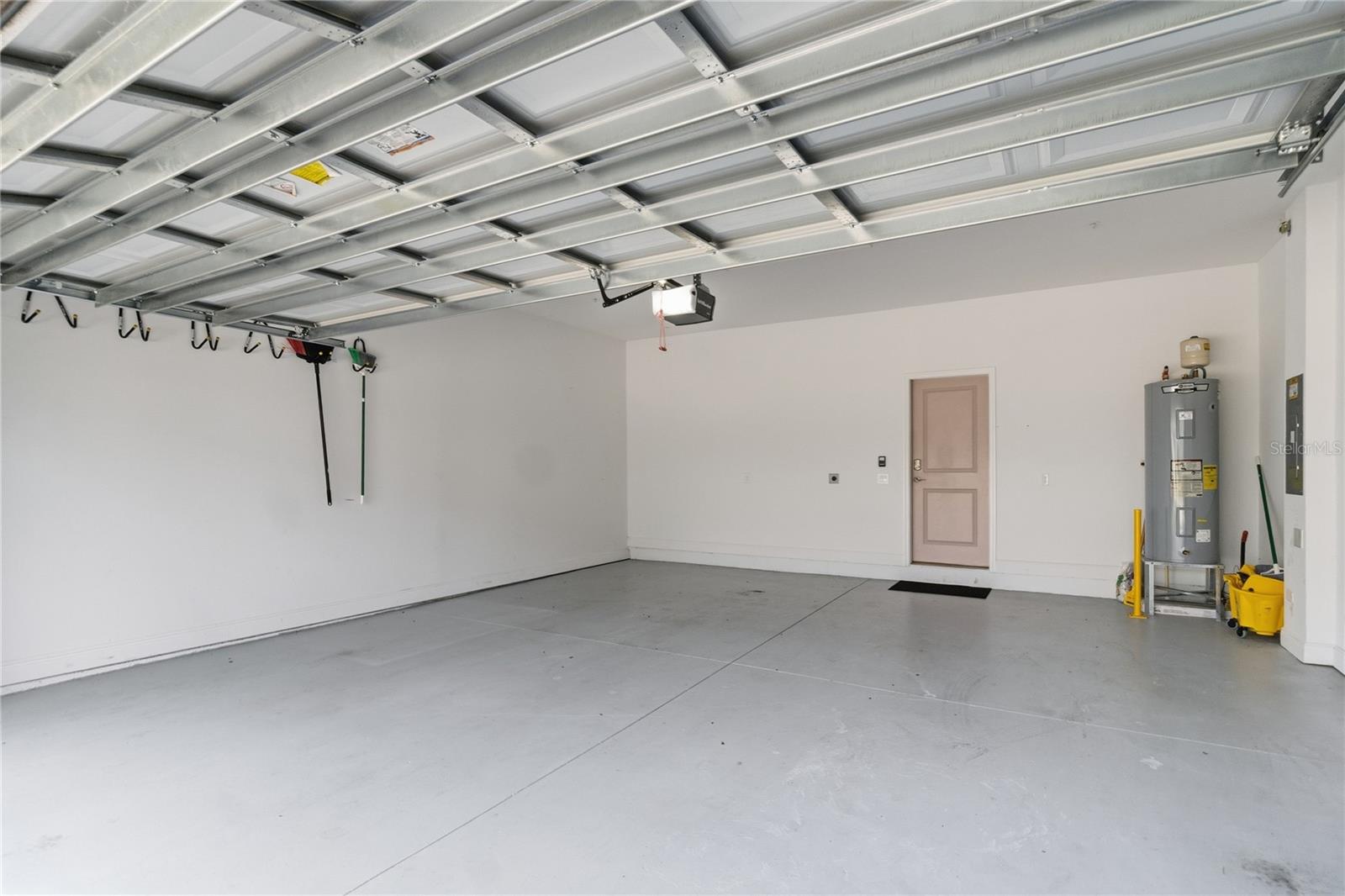 Image 46 of 57 For 13444 Stoddart Avenue