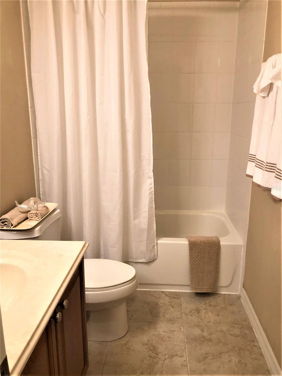 Image 11 of 19 For 602 Pinebranch Circle