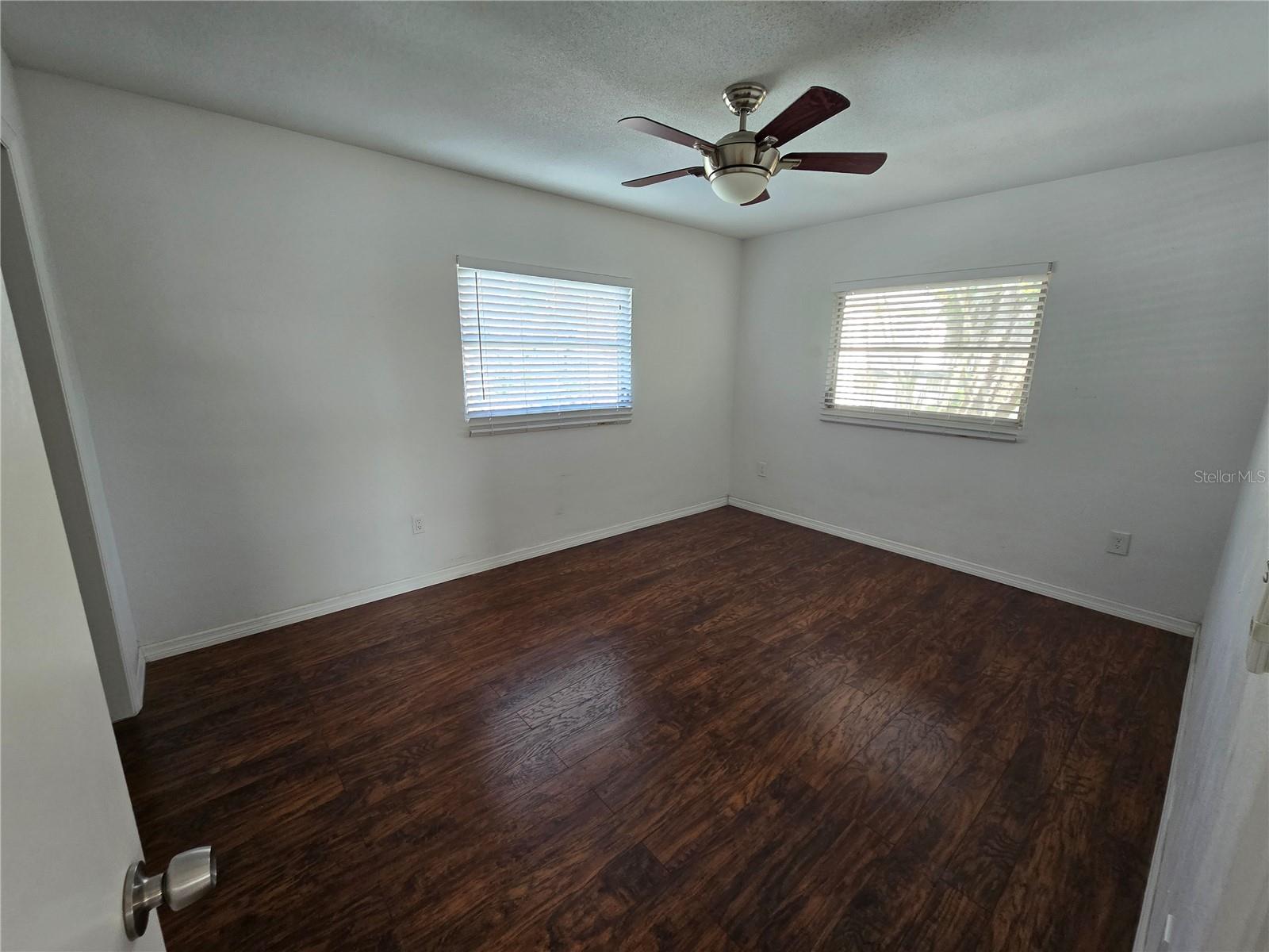 Image 8 of 10 For 609 Woodlawn Boulevard 607