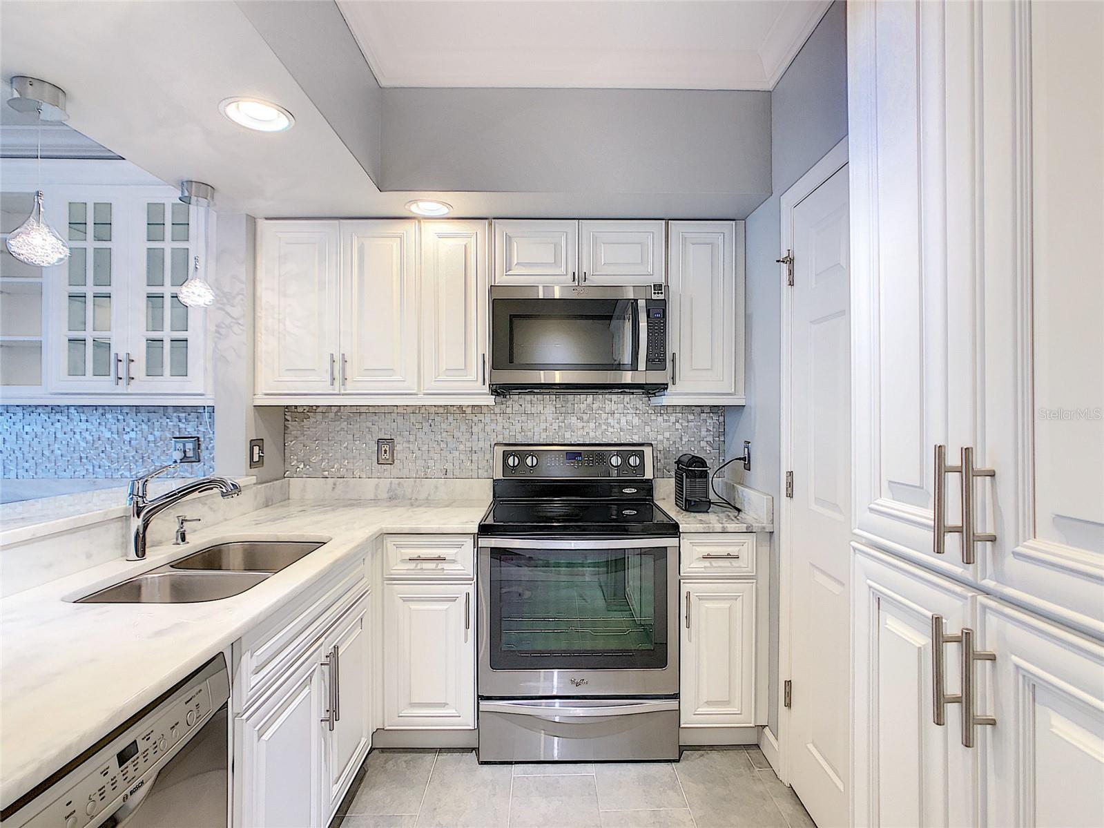 Image 2 of 47 For 322 Central Boulevard 1413