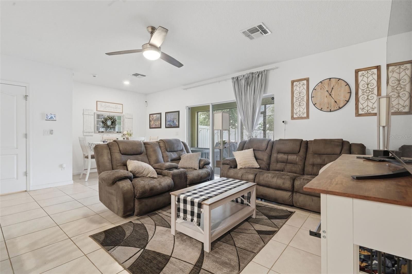 Image 6 of 40 For 9017 Alba Lane
