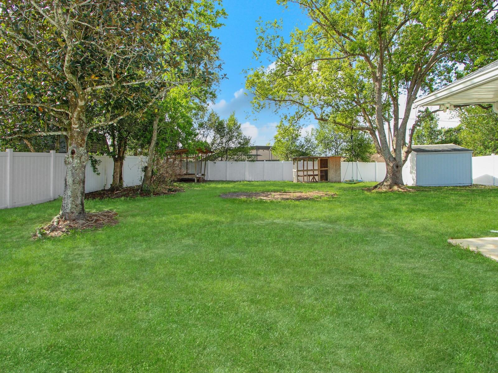 Image 28 of 33 For 919 Sylvia Drive