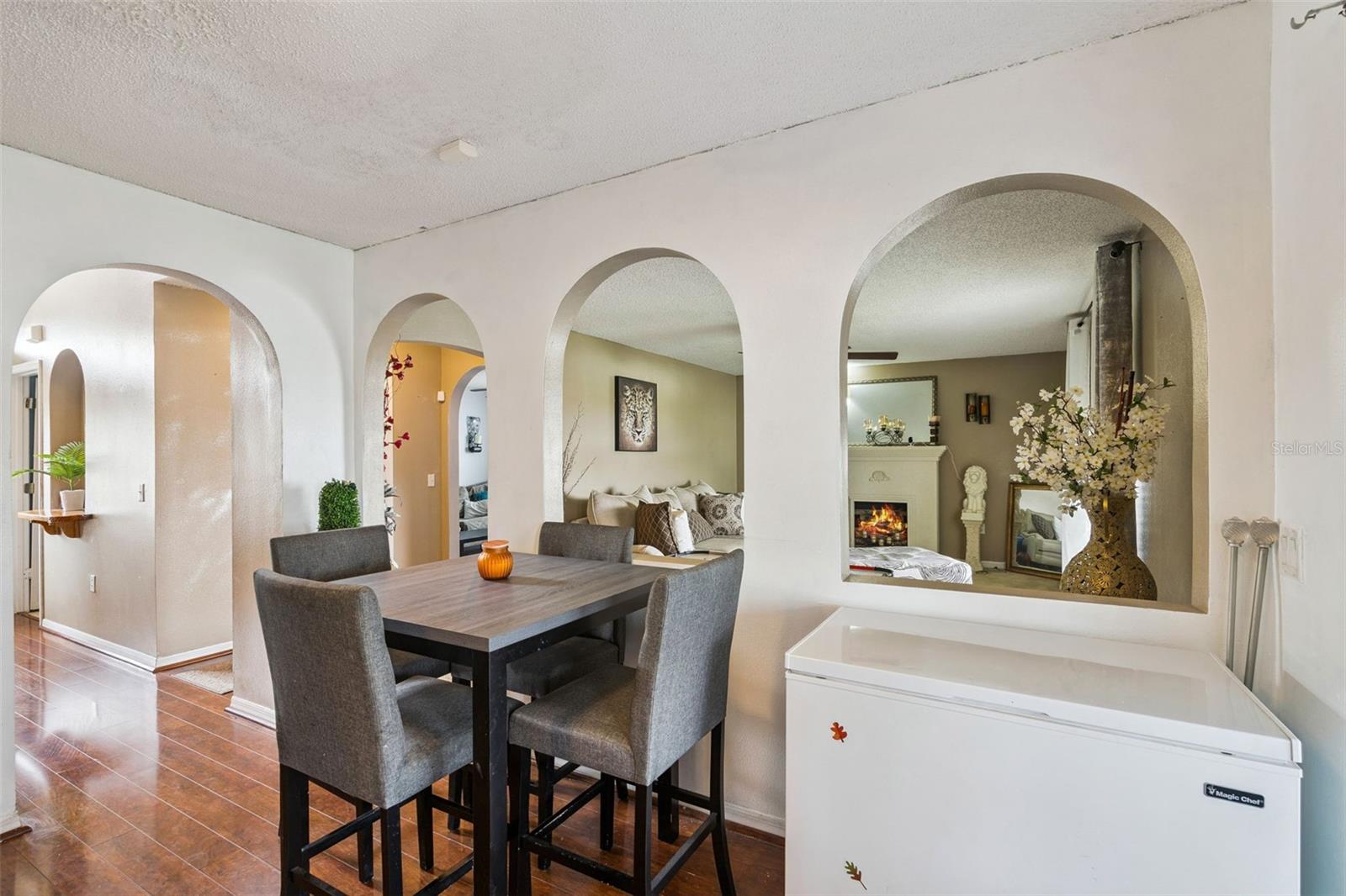 Image 11 of 33 For 167 Pinefield Drive