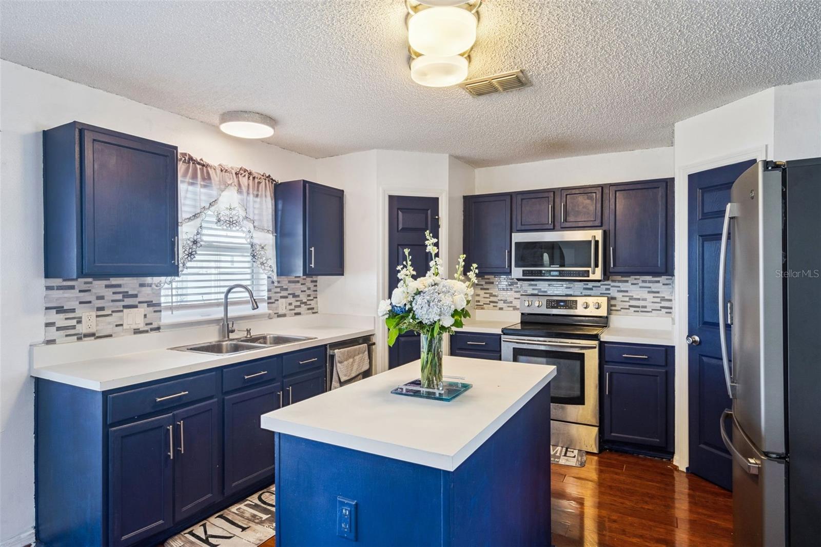 Image 3 of 33 For 167 Pinefield Drive