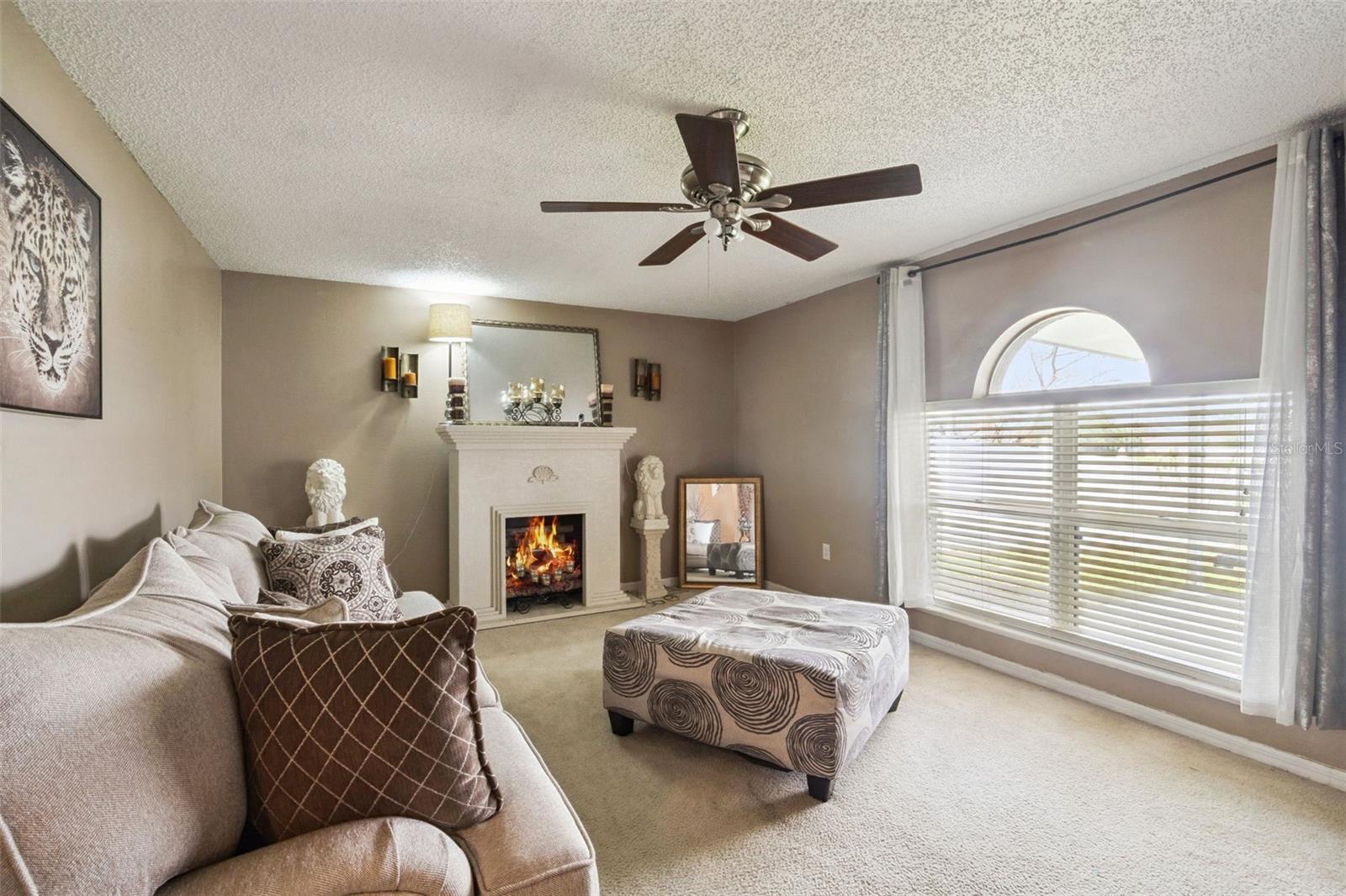 Image 5 of 33 For 167 Pinefield Drive