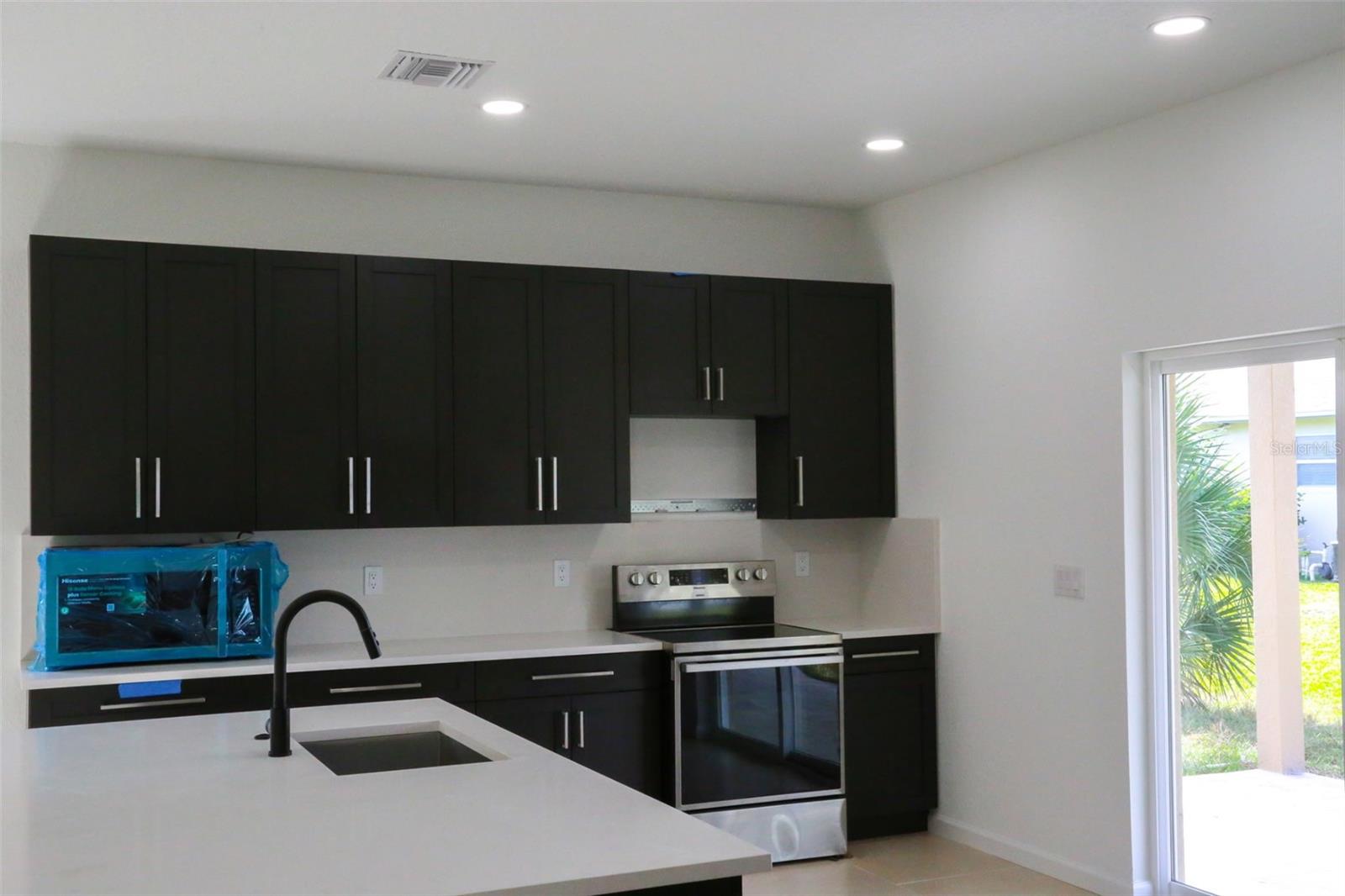 Image 10 of 15 For 4225 Elson Avenue