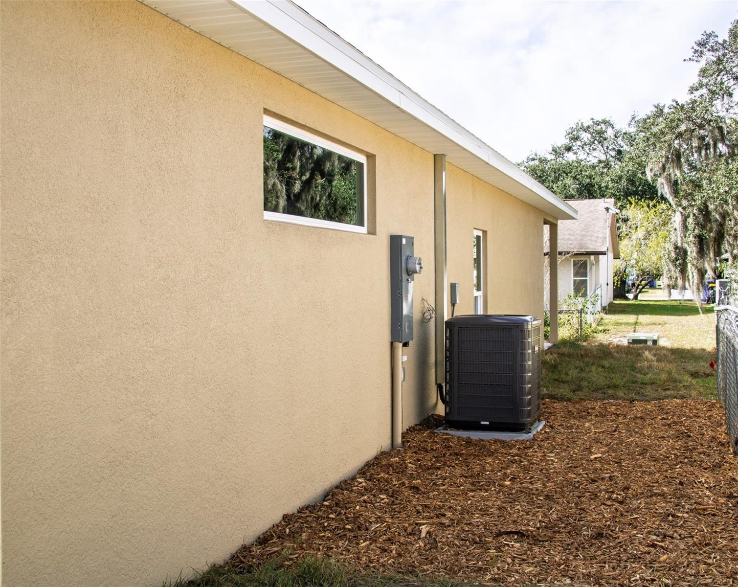 Image 7 of 15 For 4225 Elson Avenue