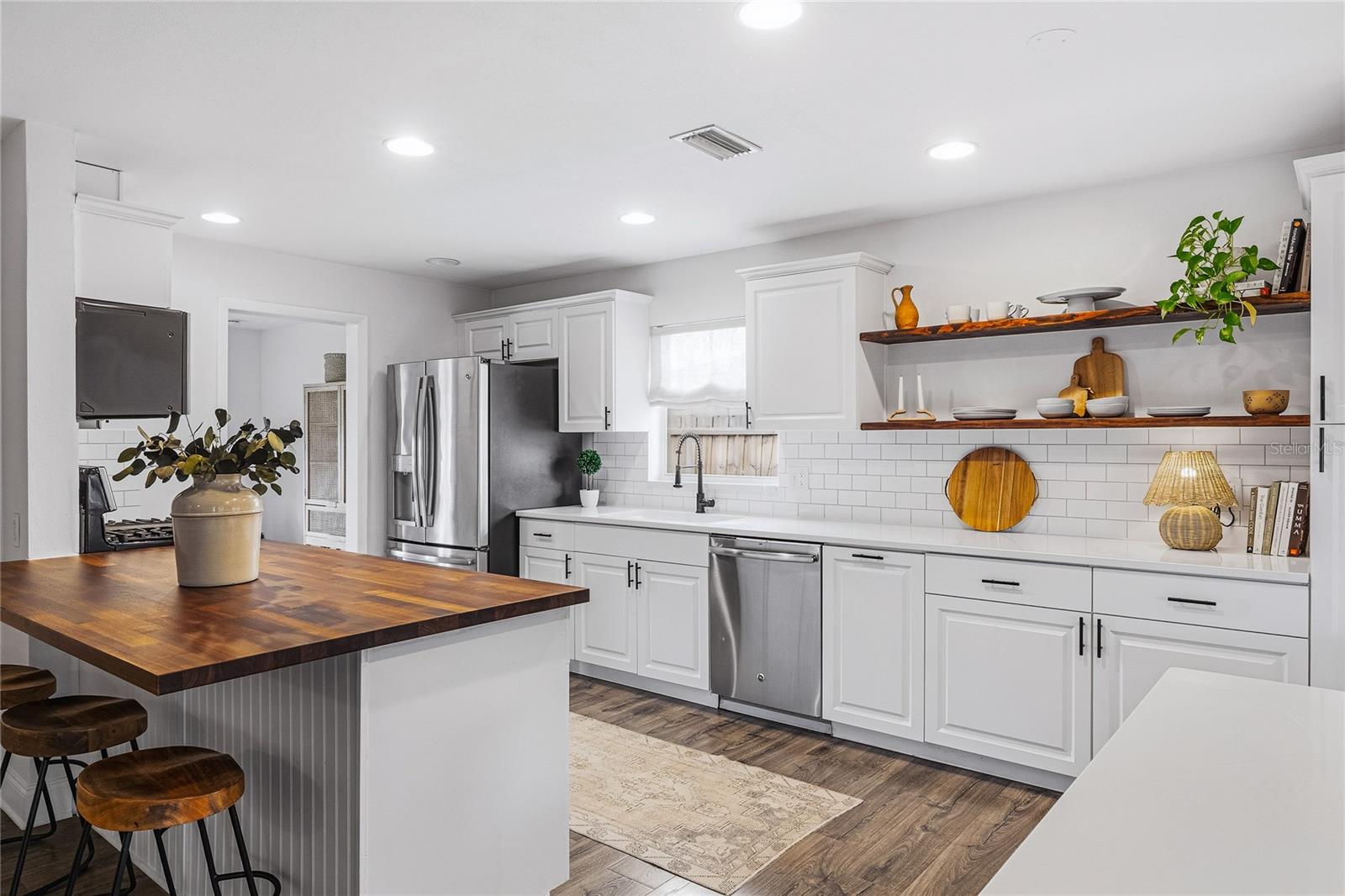 Image 3 of 42 For 2707 Tierra Circle