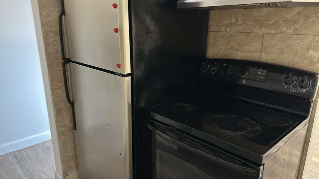 Image 4 of 9 For 7731 Udine Avenue