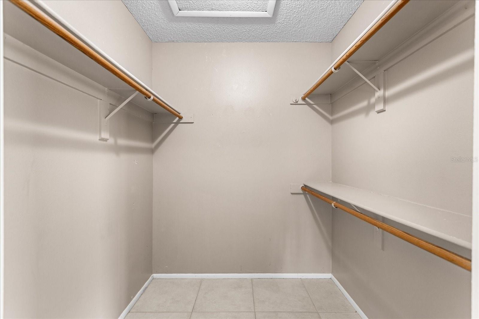 Image 21 of 44 For 450 Stanton Place