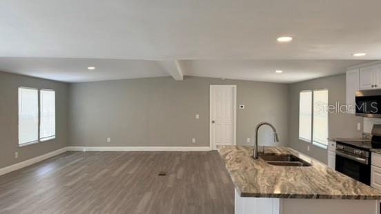 Image 11 of 37 For 10920-10928 Malati Street