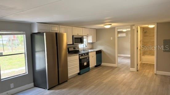 Image 26 of 37 For 10920-10928 Malati Street