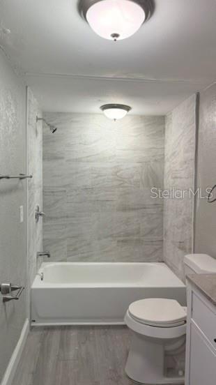 Image 29 of 37 For 10920-10928 Malati Street