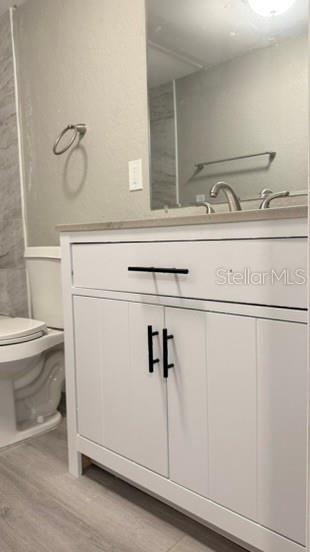 Image 30 of 37 For 10920-10928 Malati Street