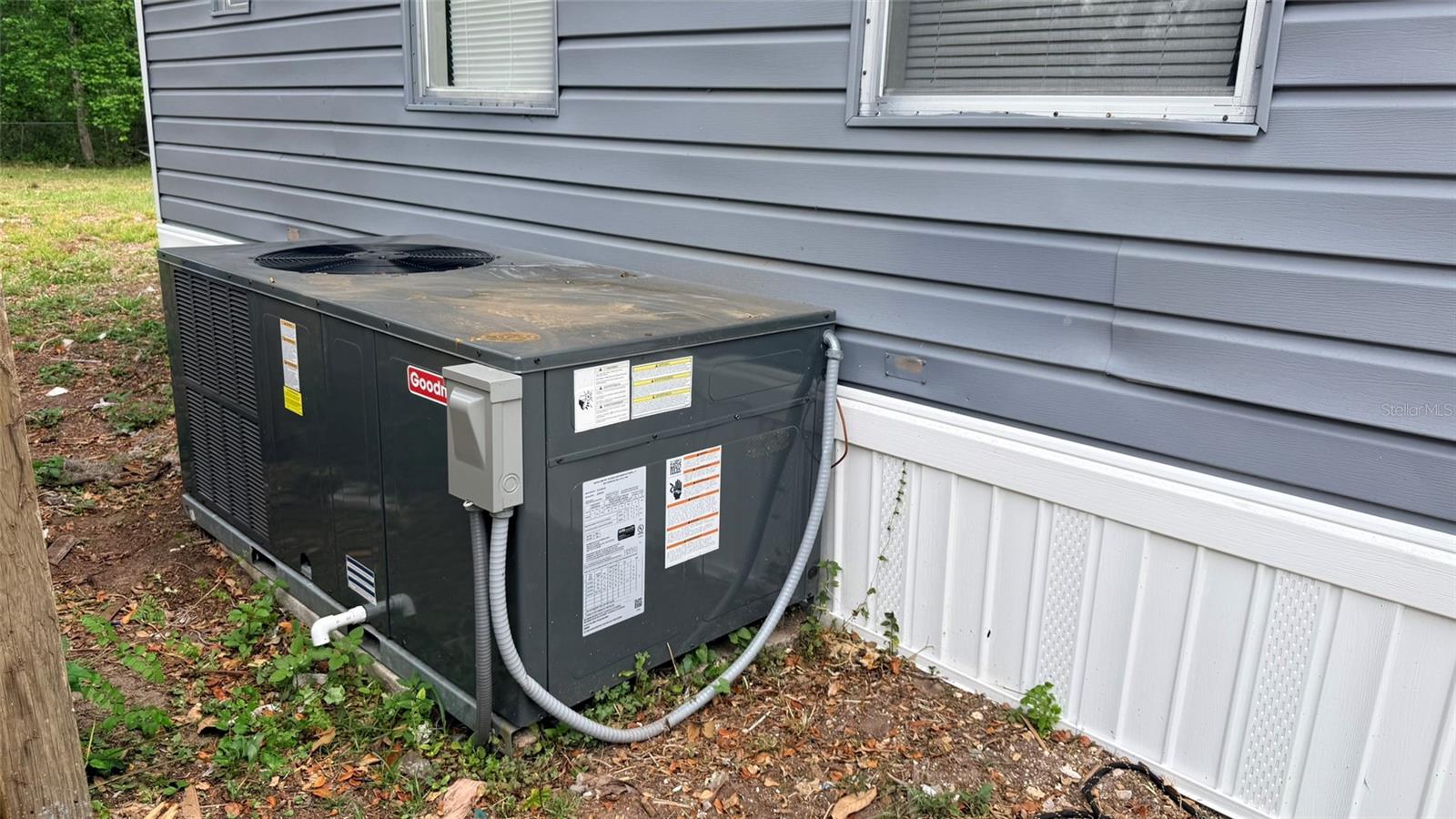 Image 5 of 37 For 10920-10928 Malati Street