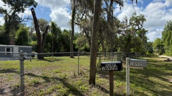 Image 6 of 37 For 10920-10928 Malati Street