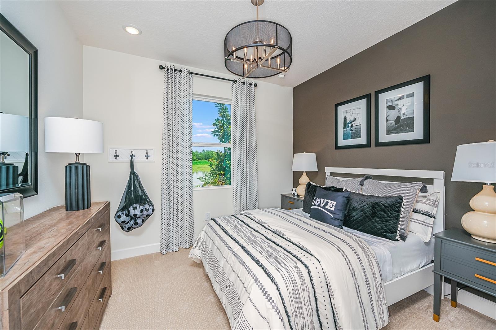 Image 19 of 32 For 2064 Starflower Lane