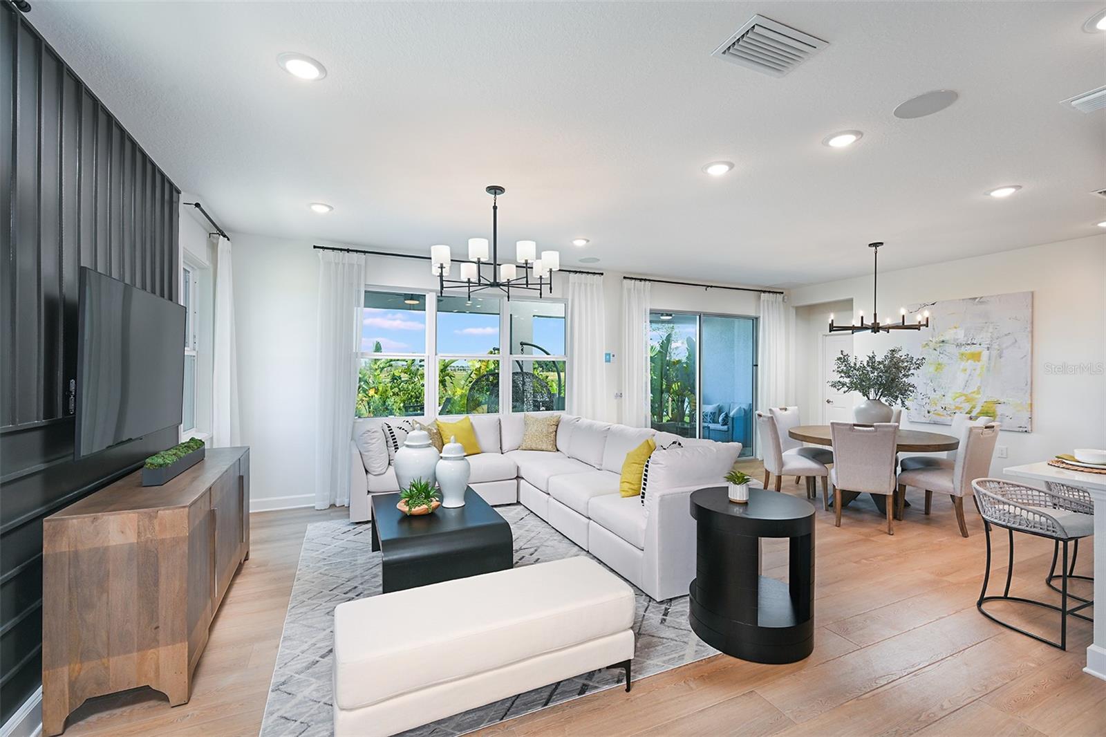 Image 3 of 32 For 2064 Starflower Lane