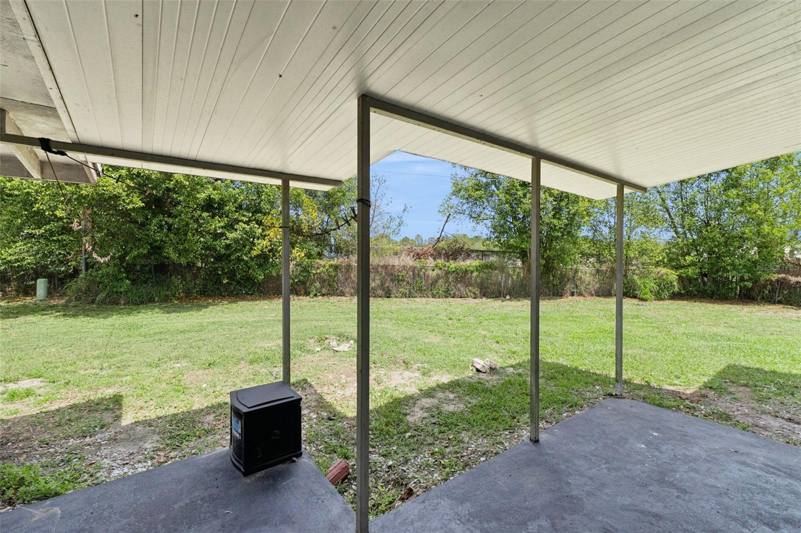 Image 17 of 24 For 6204 Oakcrest Circle