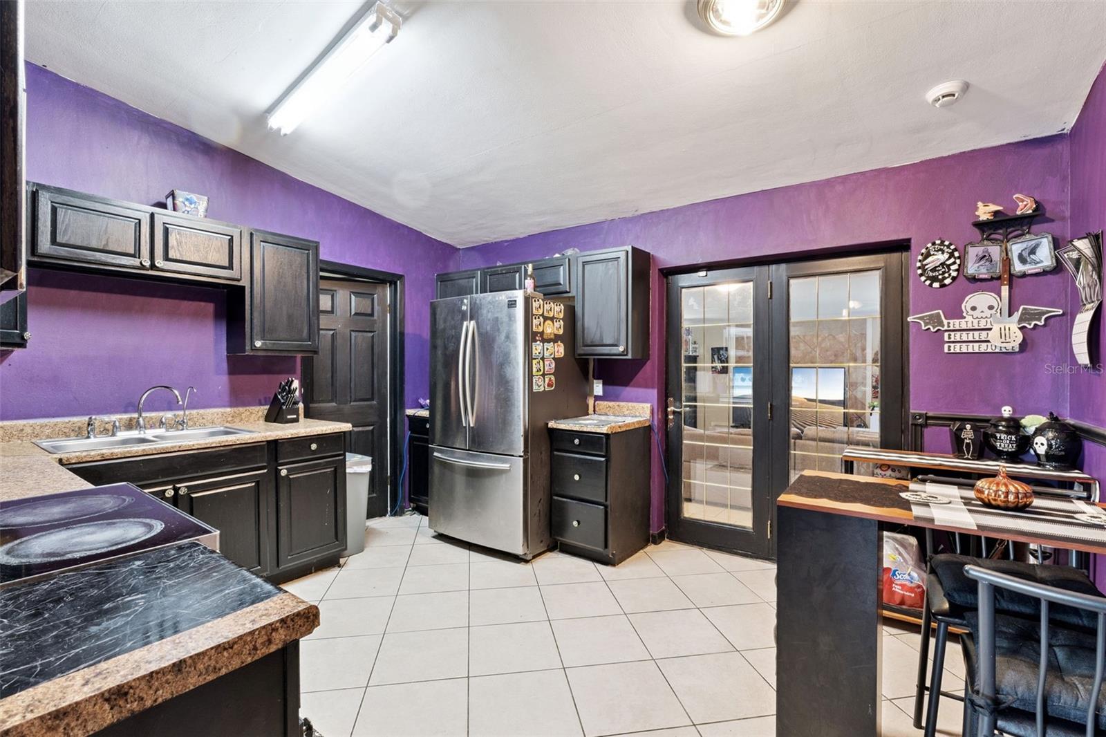 Image 6 of 24 For 6204 Oakcrest Circle