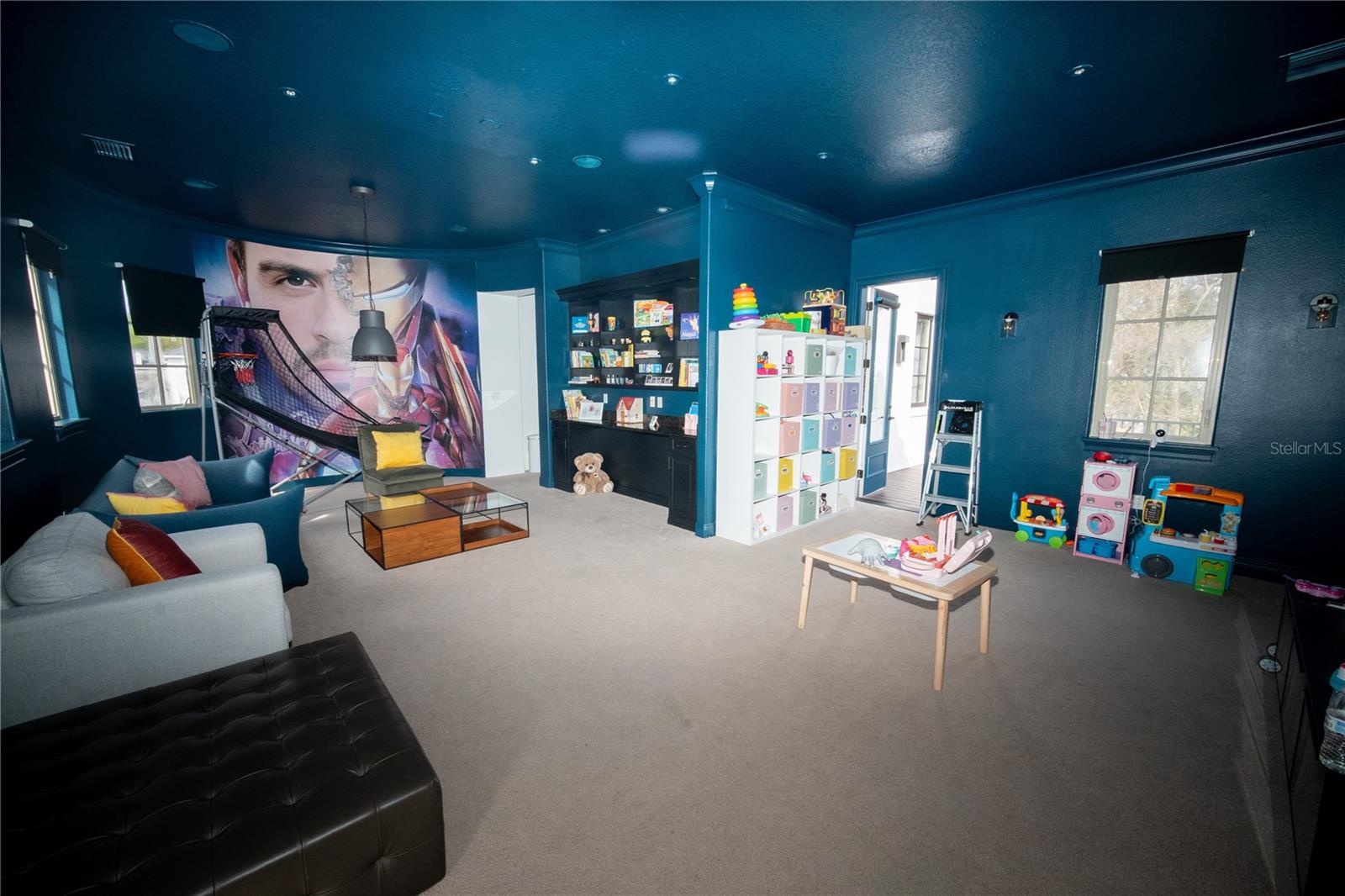 Image 31 of 45 For 719 Eastlawn Drive