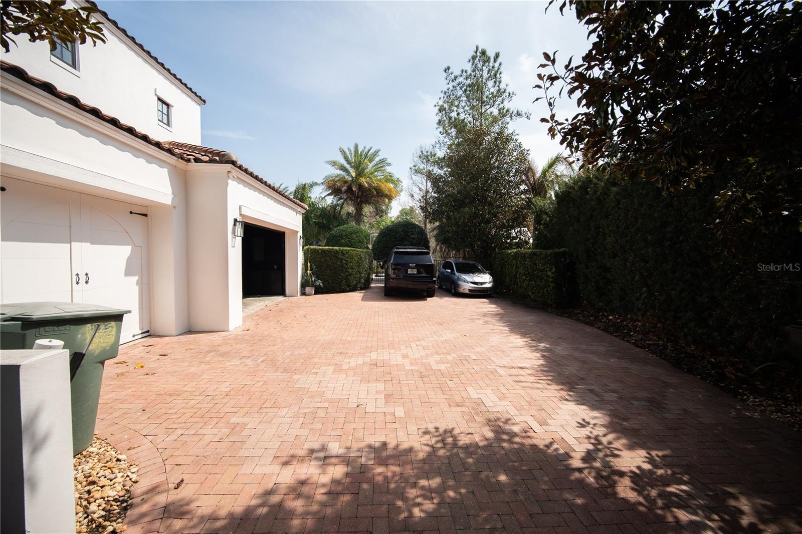 Image 44 of 45 For 719 Eastlawn Drive