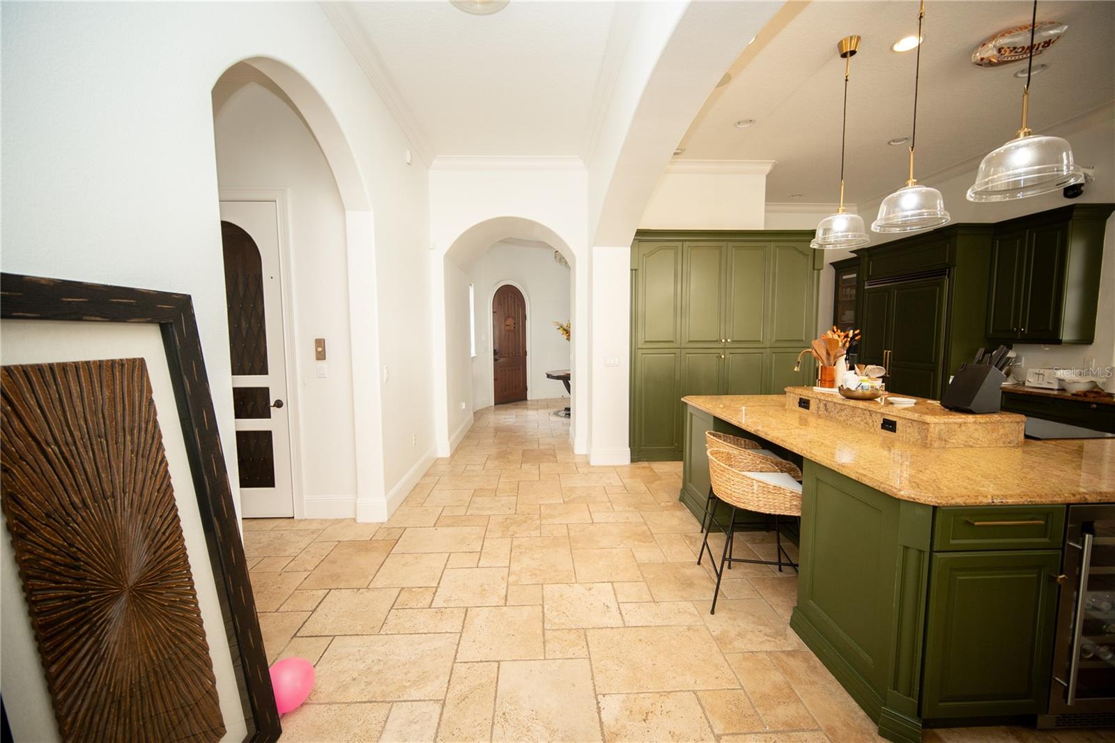 Image 8 of 45 For 719 Eastlawn Drive