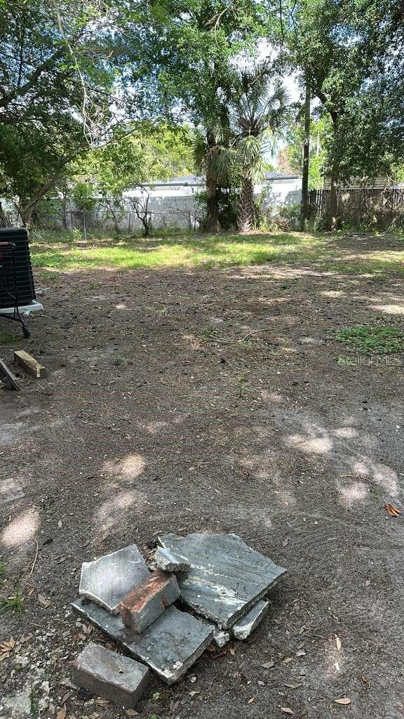 Image 2 of 17 For 5000 Manduria Street