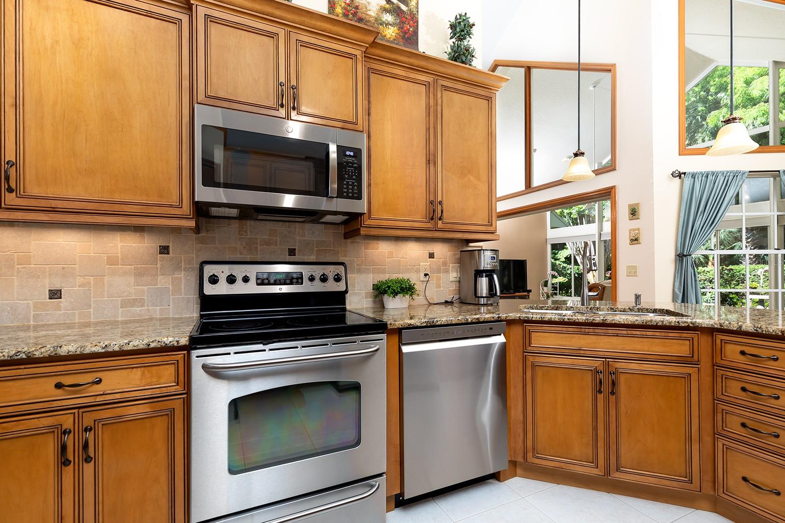 Image 10 of 36 For 808 Silverwood Drive