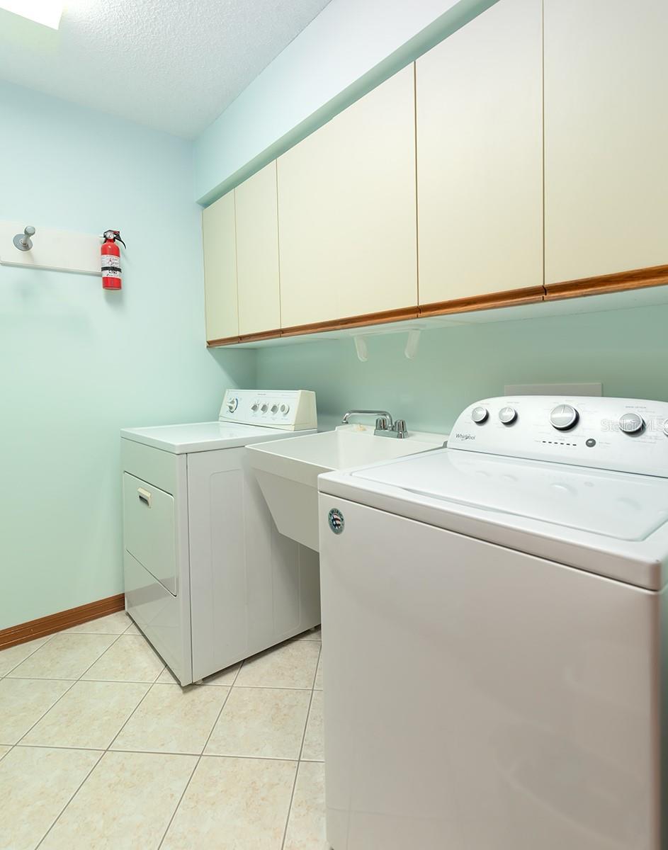 Image 26 of 36 For 808 Silverwood Drive