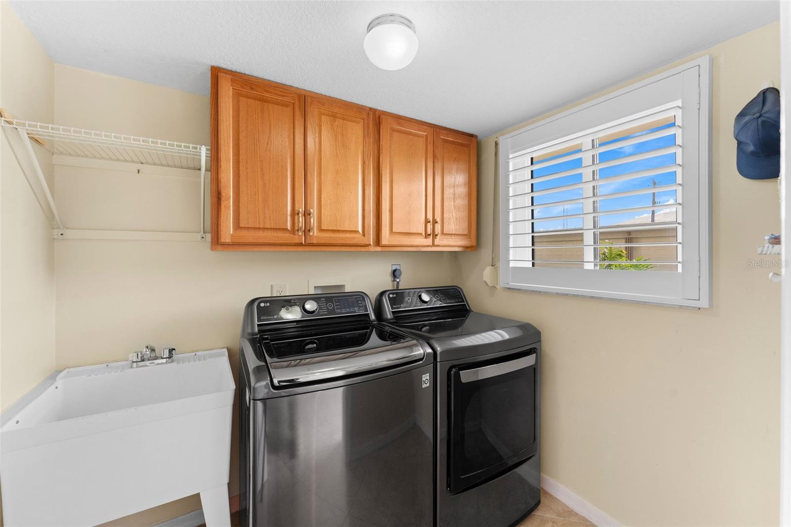 Image 23 of 46 For 3873 Banana River Boulevard 103