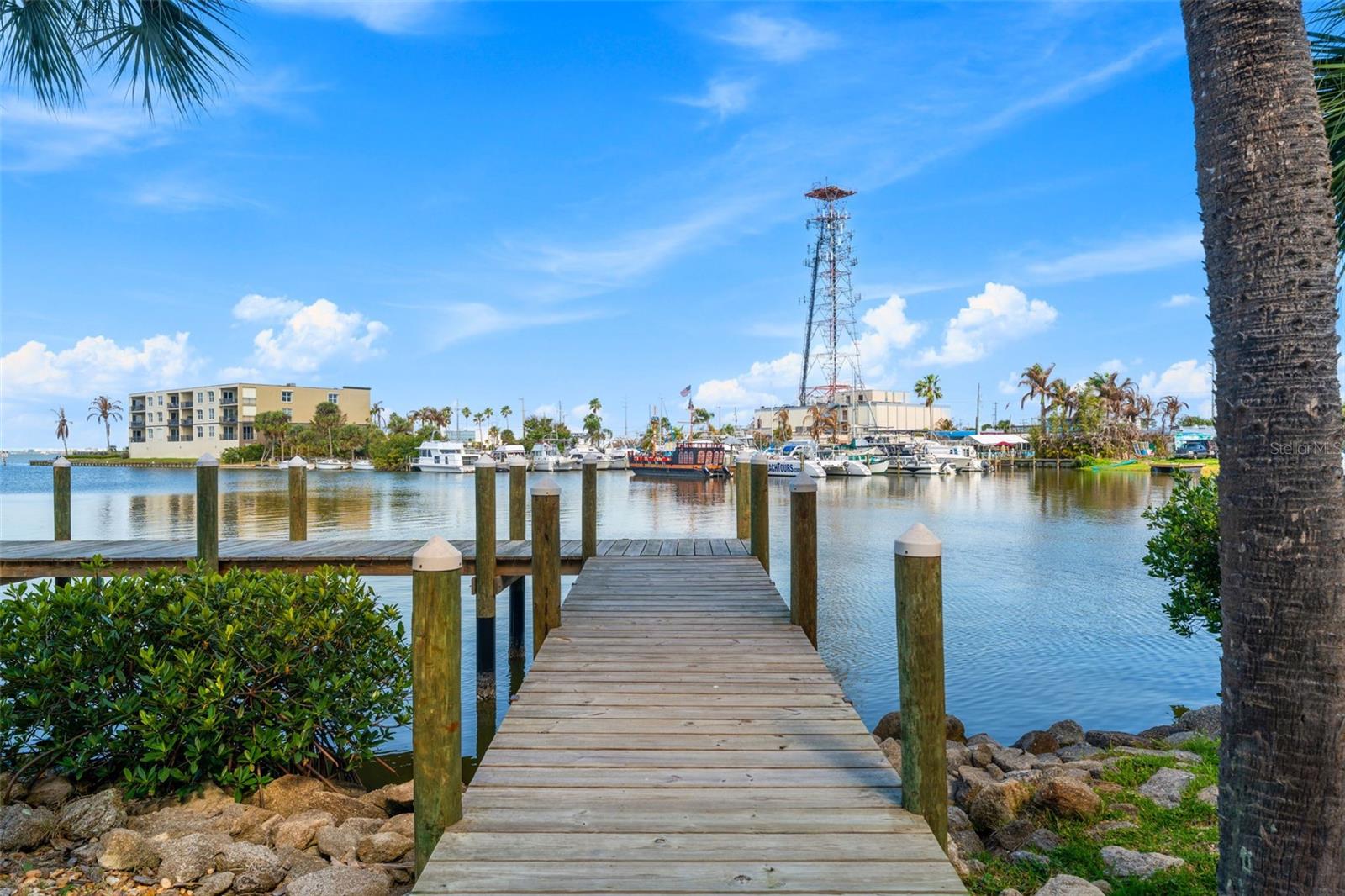 Image 5 of 46 For 3873 Banana River Boulevard 103