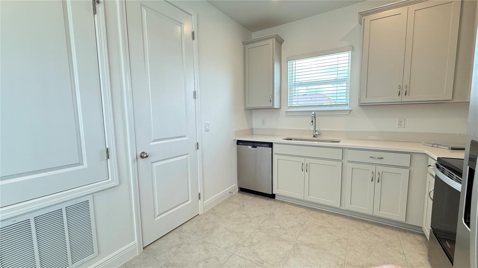 Image 47 of 62 For 9602 Rodbell Street