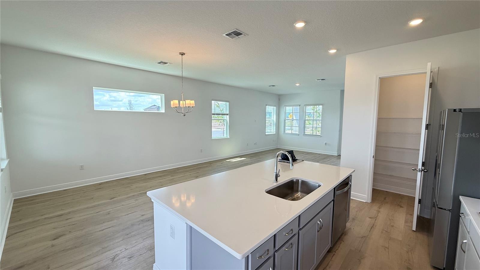 Image 5 of 62 For 9602 Rodbell Street