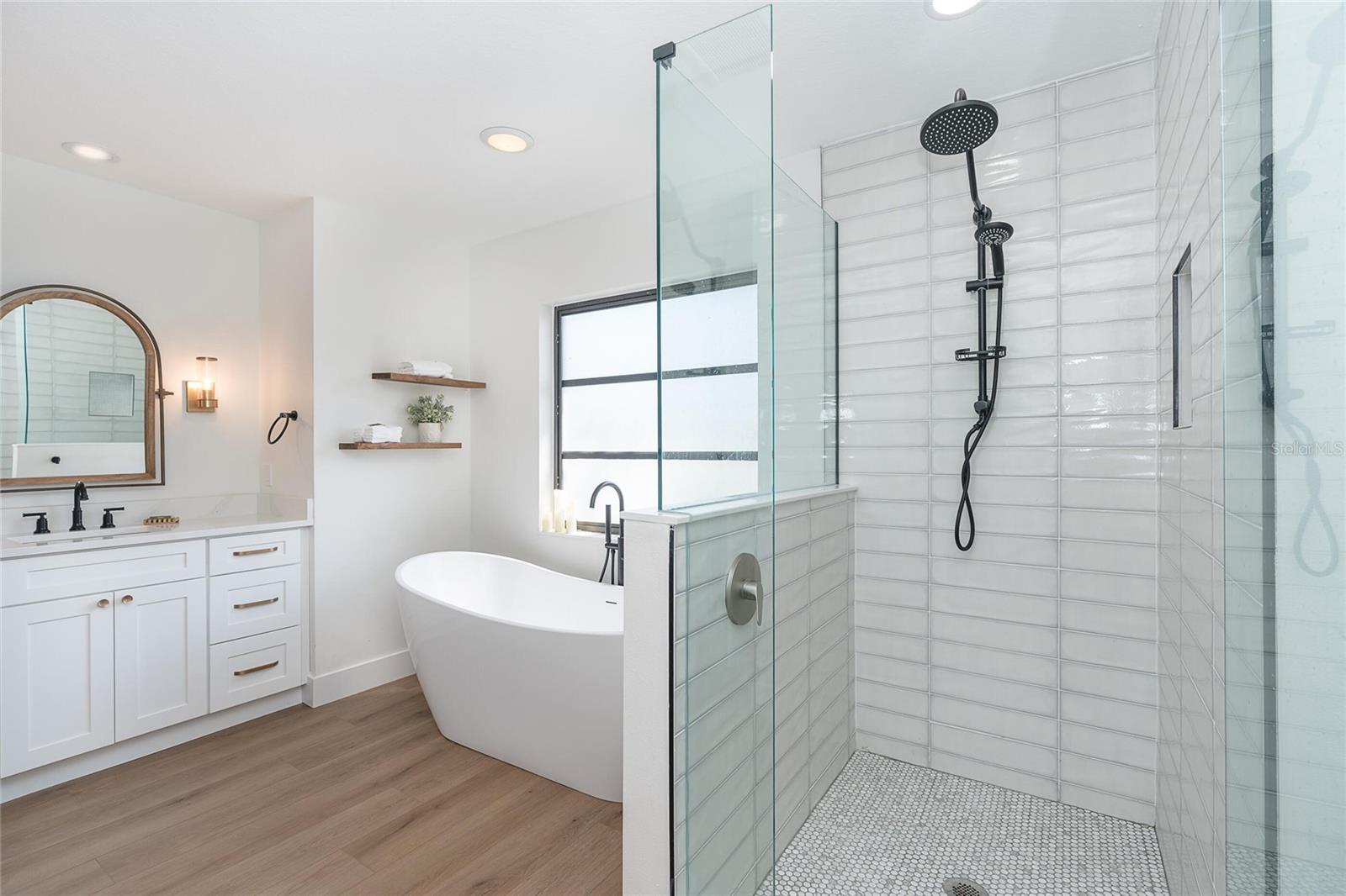 Image 12 of 41 For 16 Leeward Drive