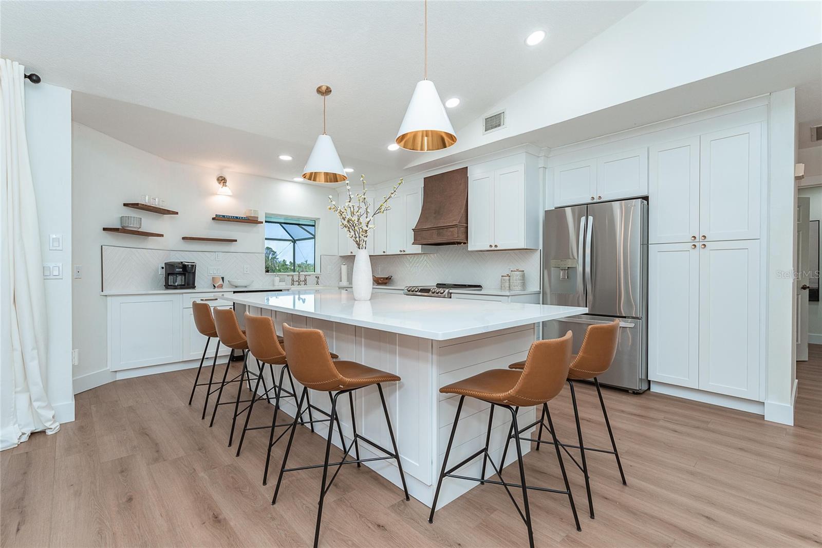 Image 16 of 41 For 16 Leeward Drive