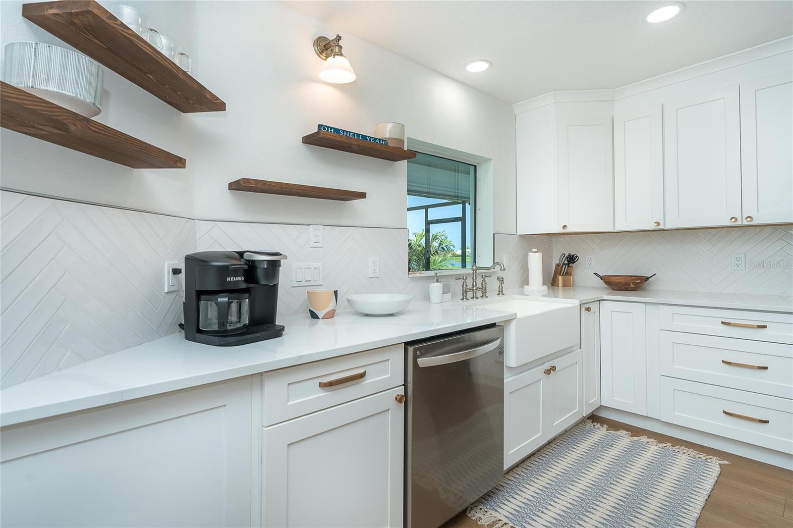 Image 19 of 41 For 16 Leeward Drive