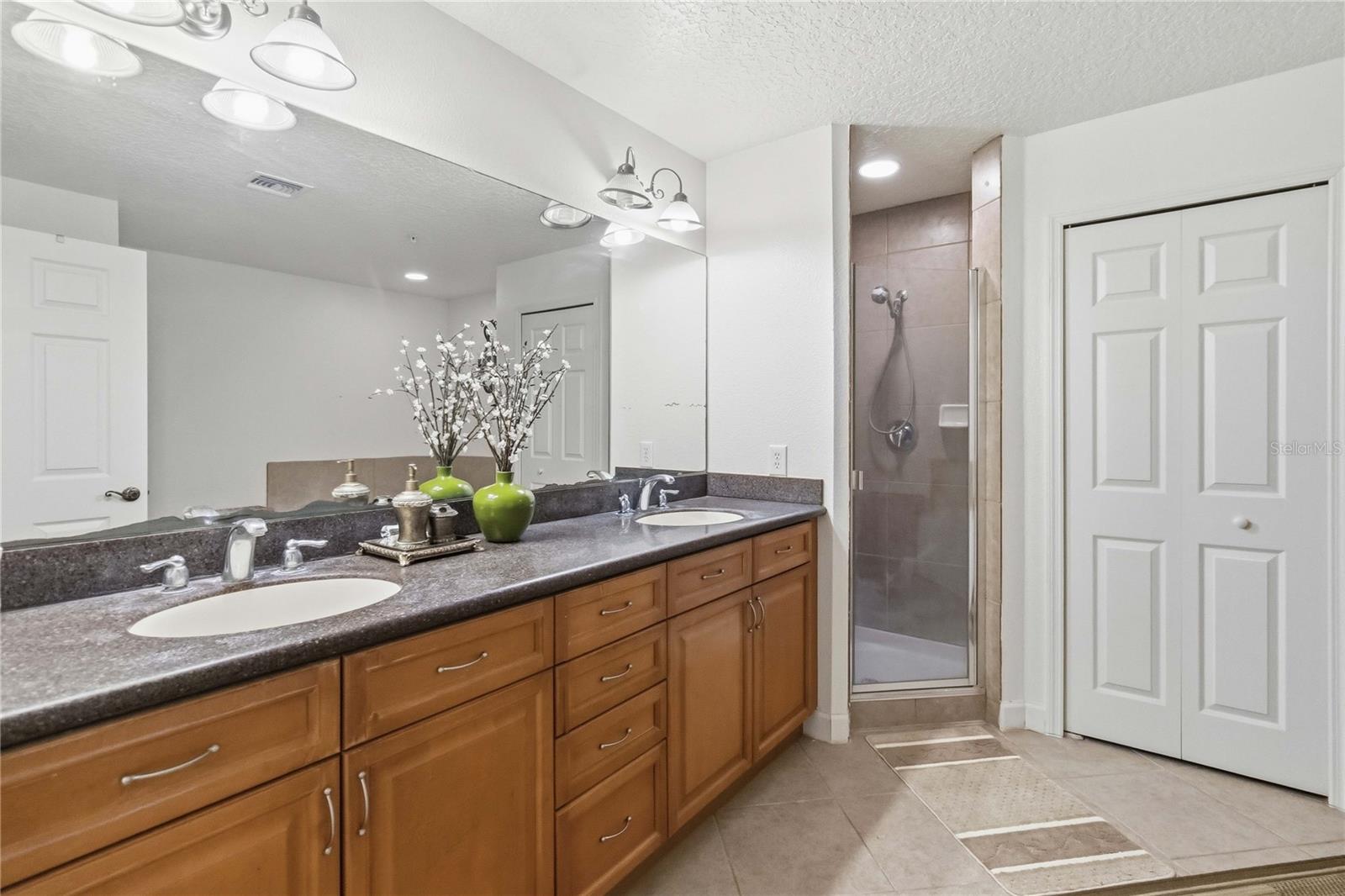 Image 18 of 35 For 6336 Buford Street 209