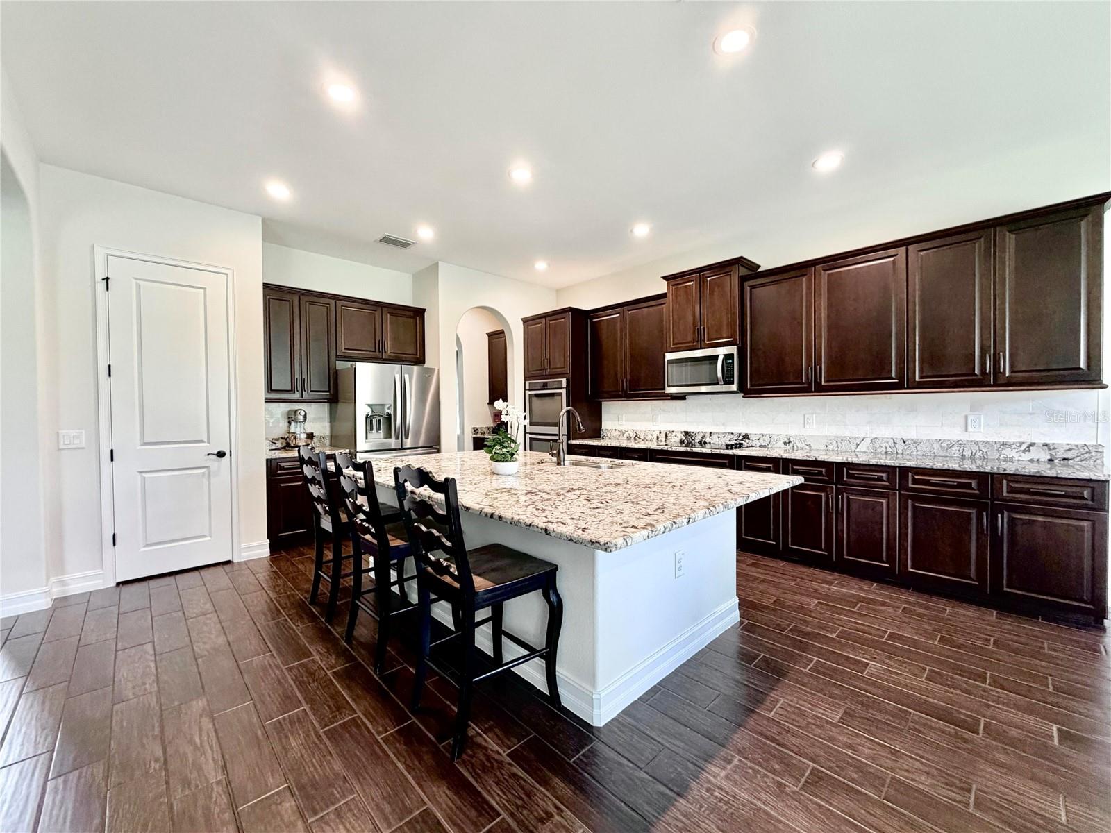 Image 11 of 50 For 1879 Whitewillow Drive