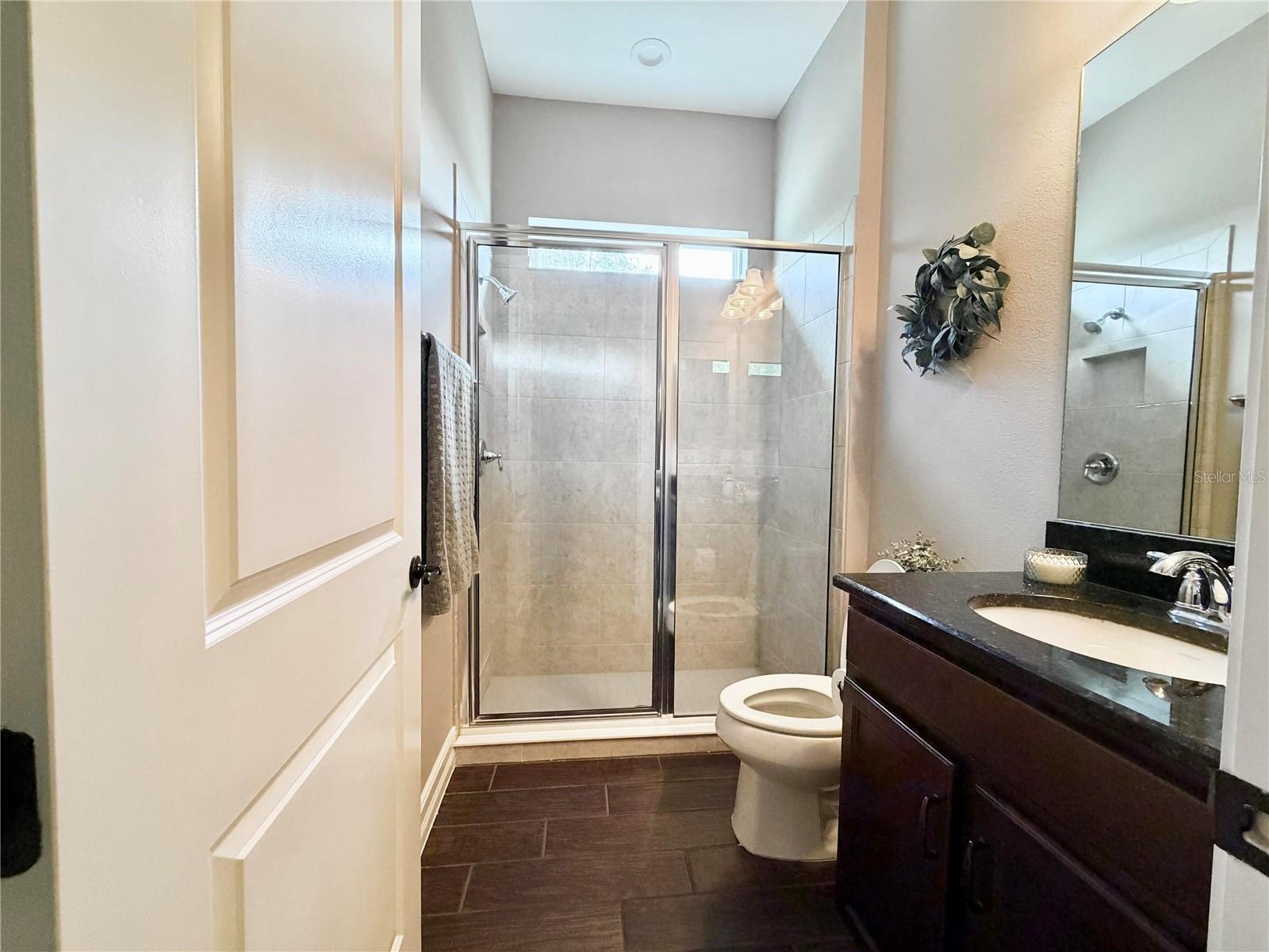 Image 23 of 50 For 1879 Whitewillow Drive