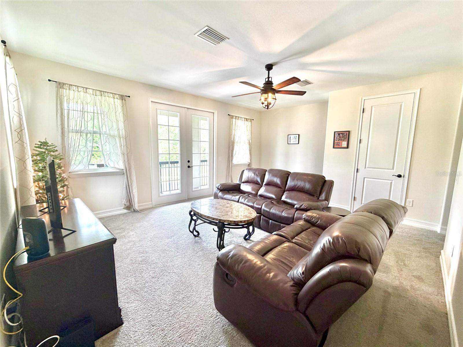 Image 40 of 50 For 1879 Whitewillow Drive