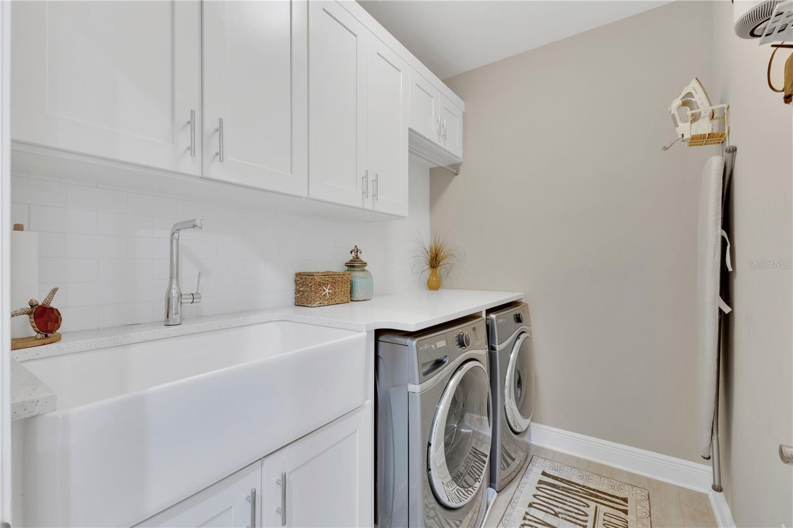 Image 28 of 35 For 8796 Peachtree Park Court