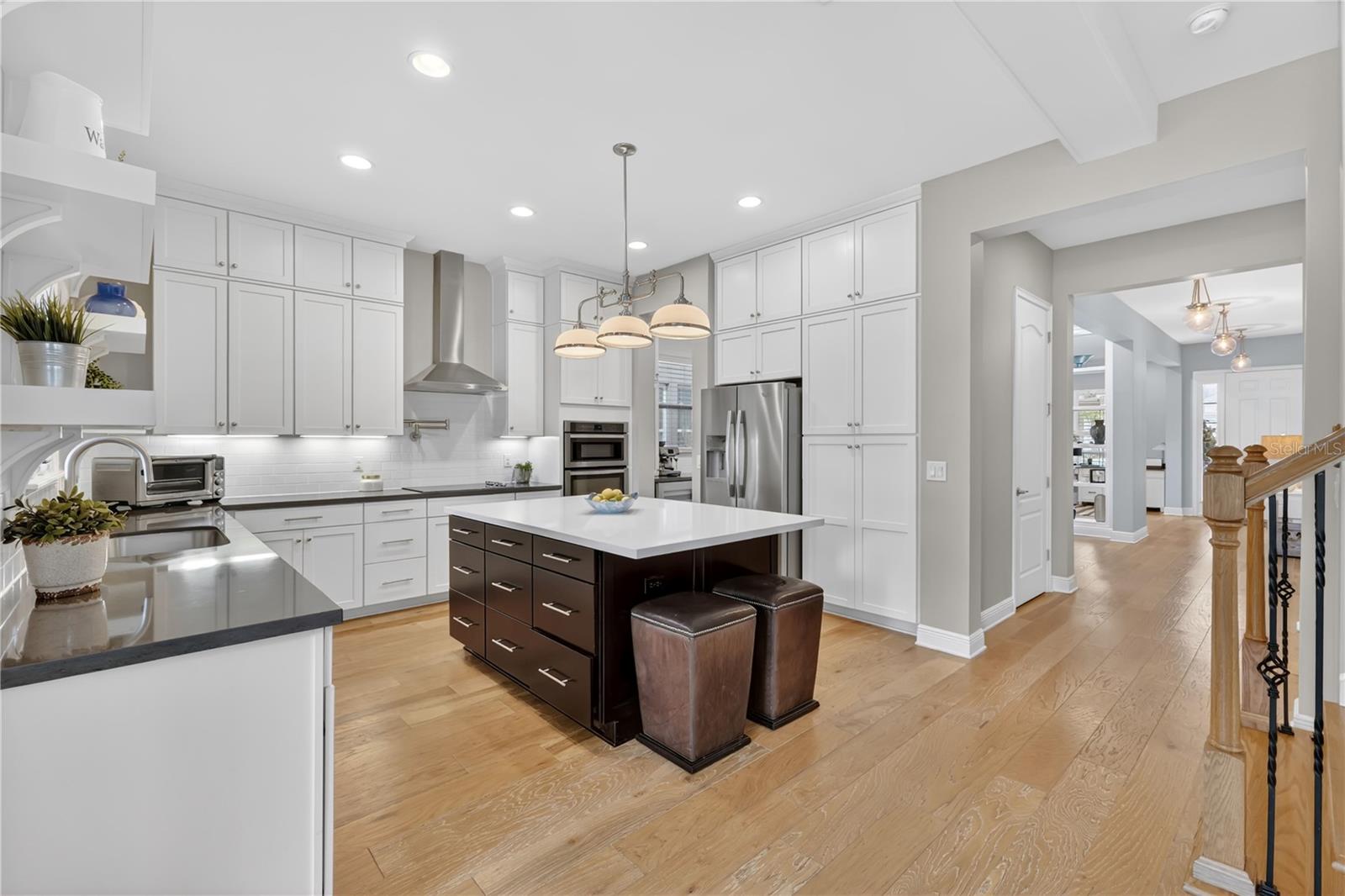 Image 4 of 35 For 8796 Peachtree Park Court