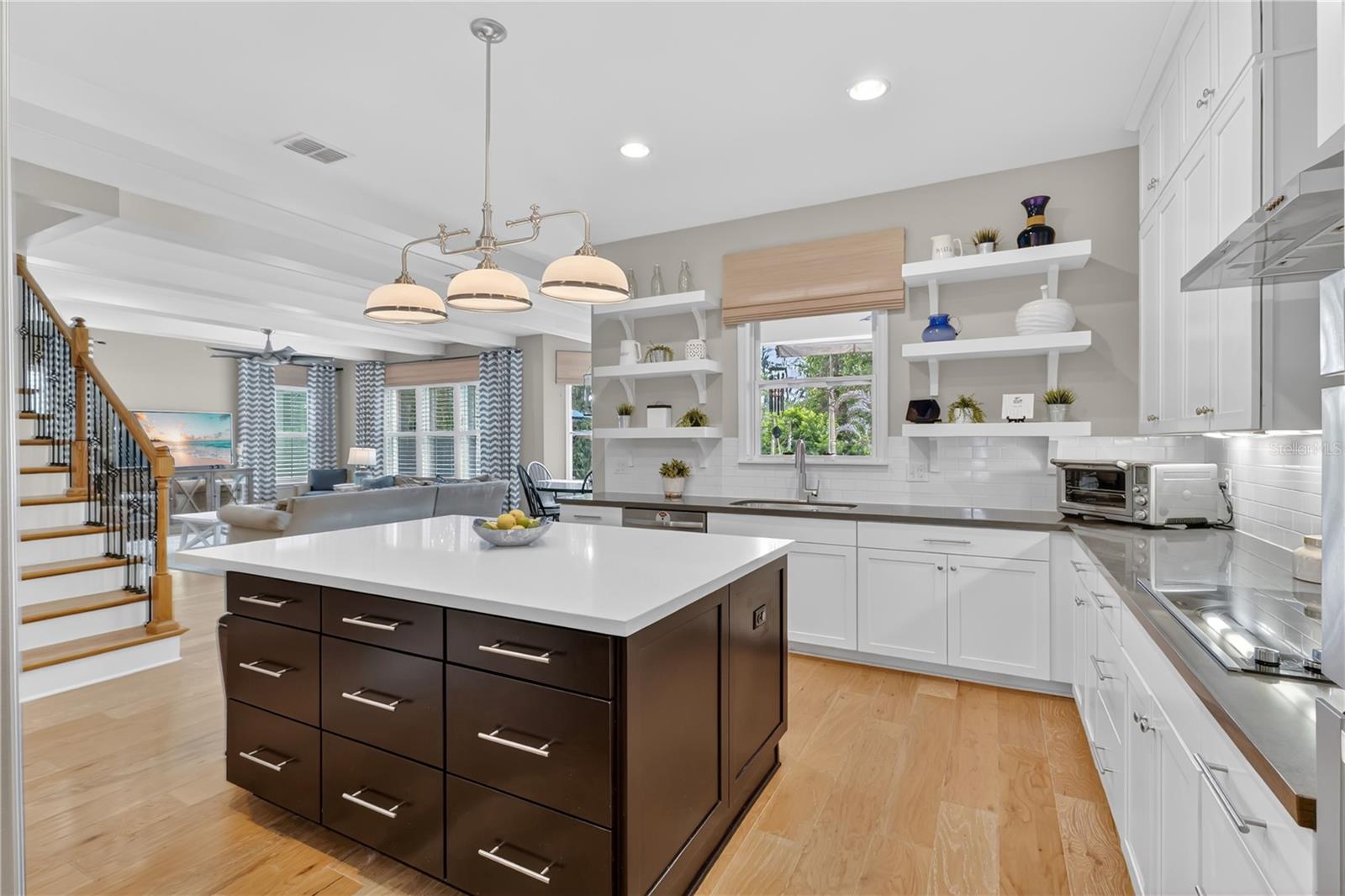 Image 6 of 35 For 8796 Peachtree Park Court