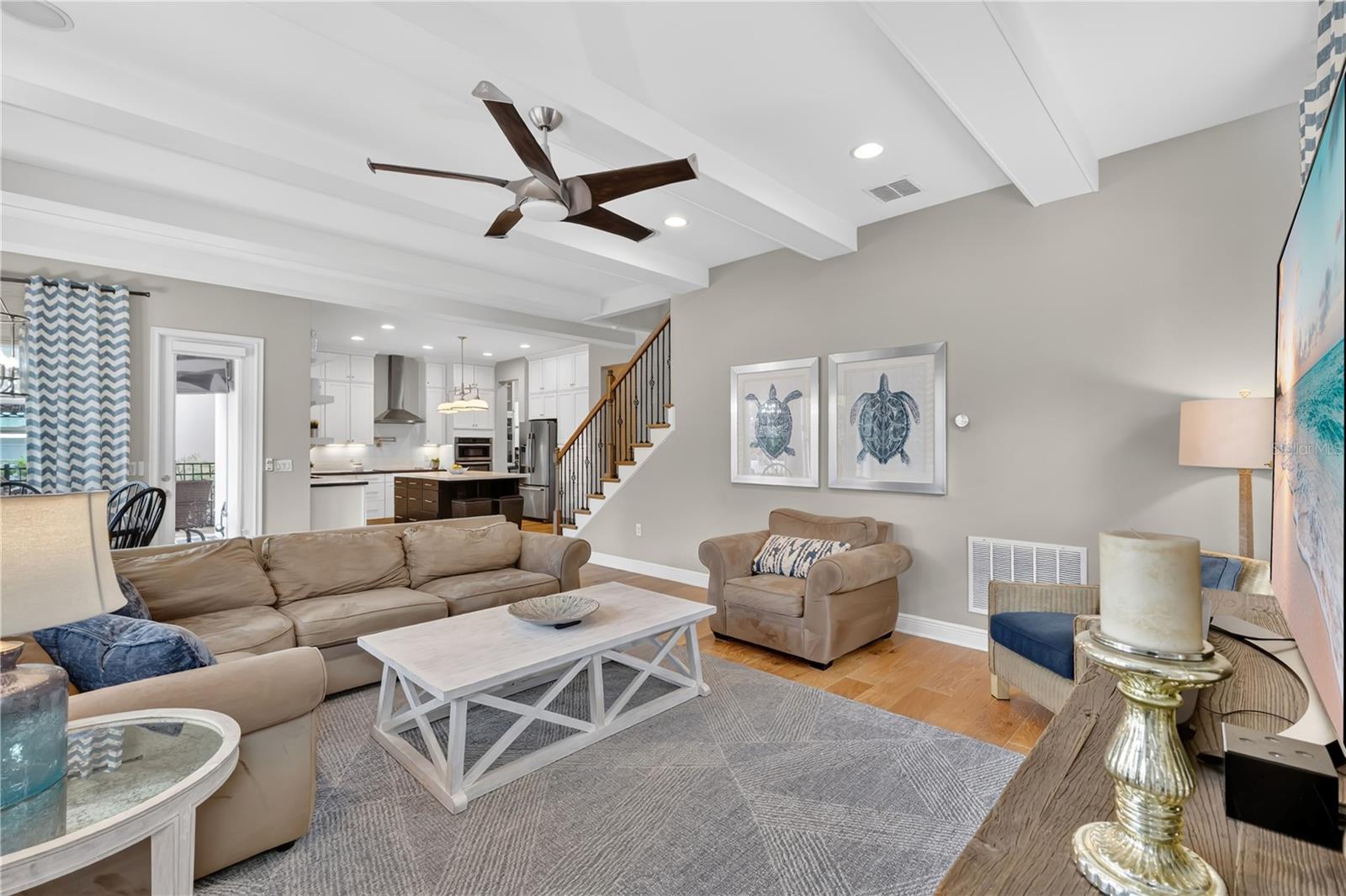 Image 8 of 35 For 8796 Peachtree Park Court