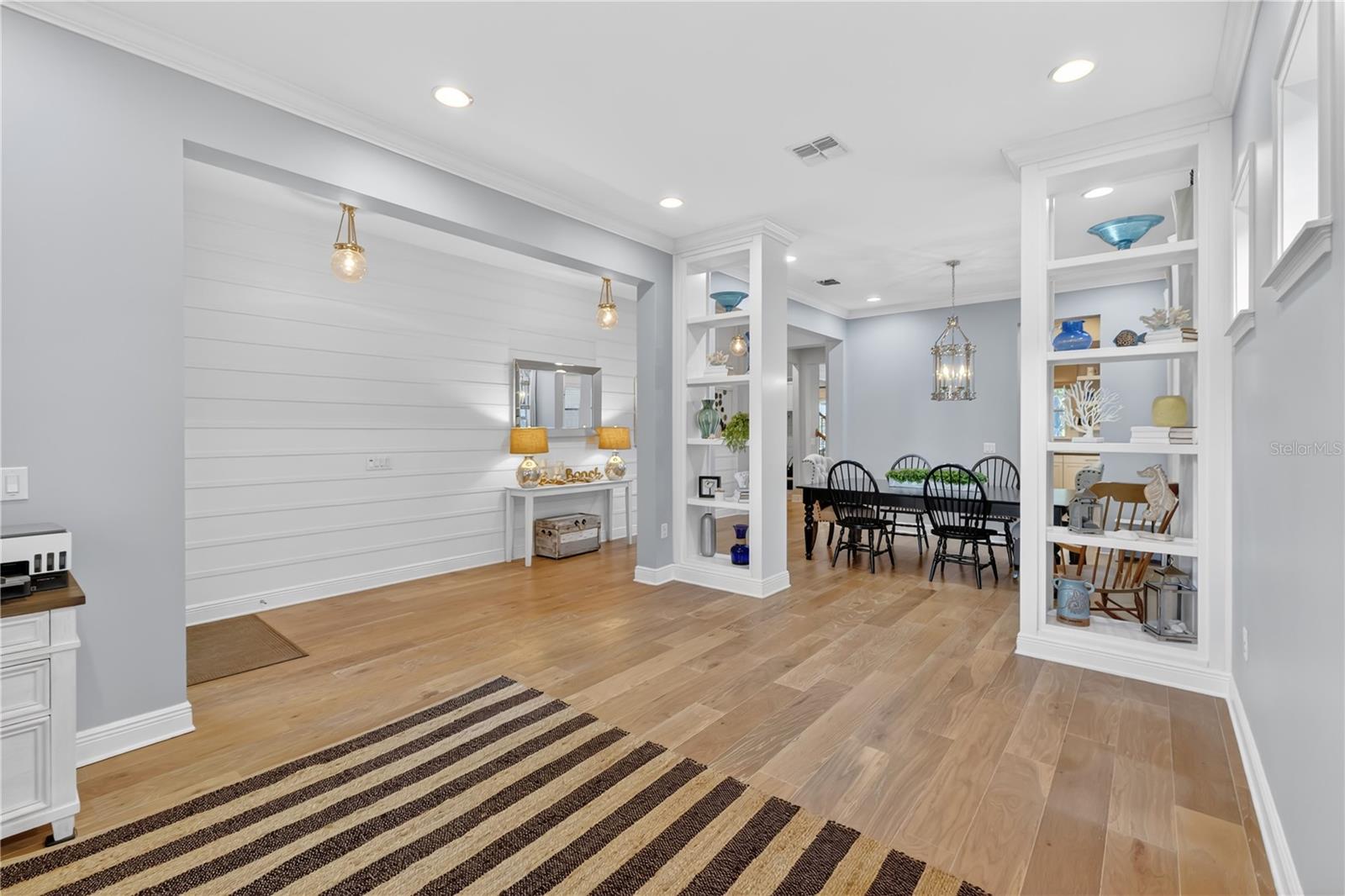 Image 9 of 35 For 8796 Peachtree Park Court