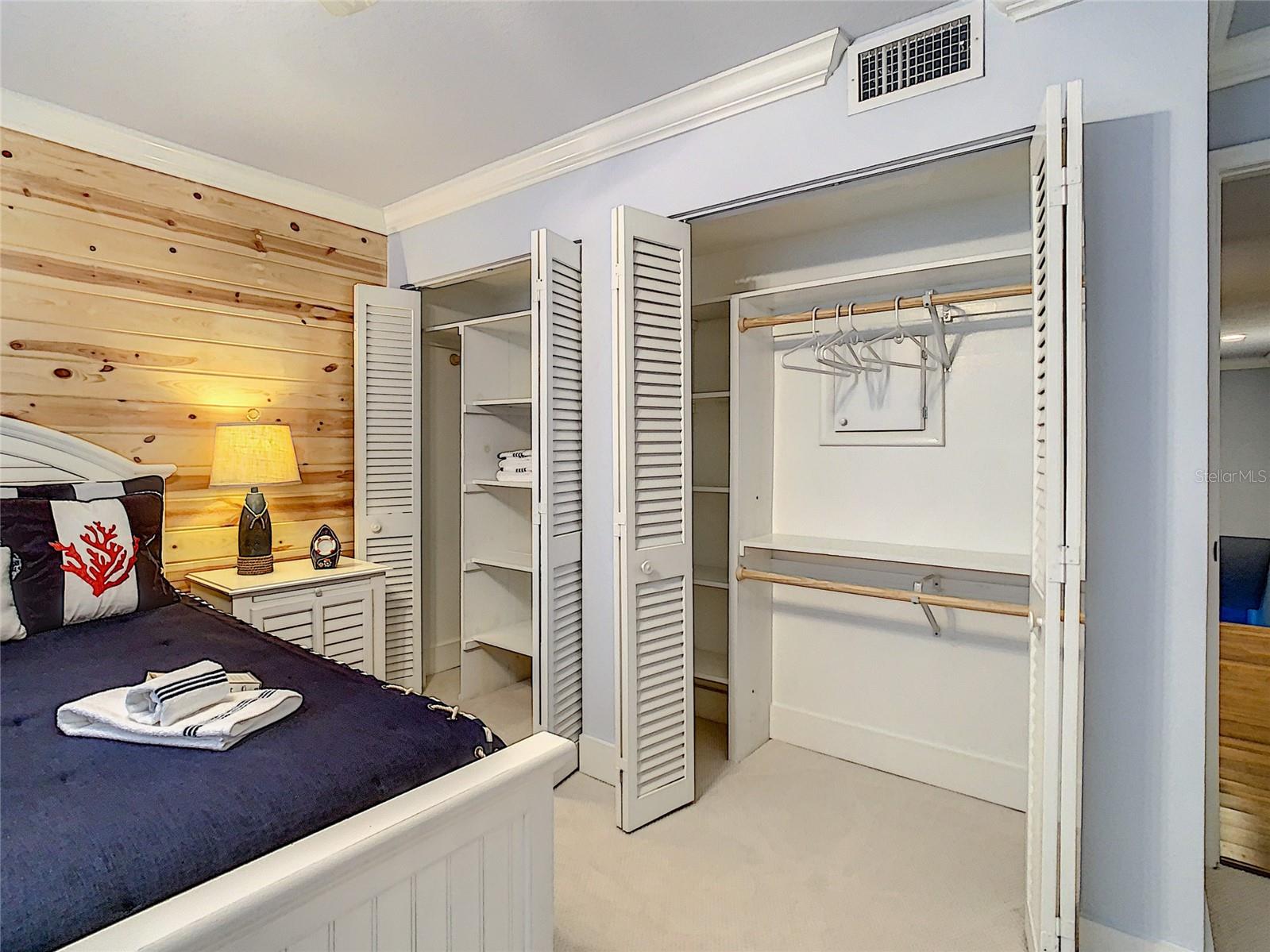 Image 17 of 23 For 4831 Saxon Drive 2100